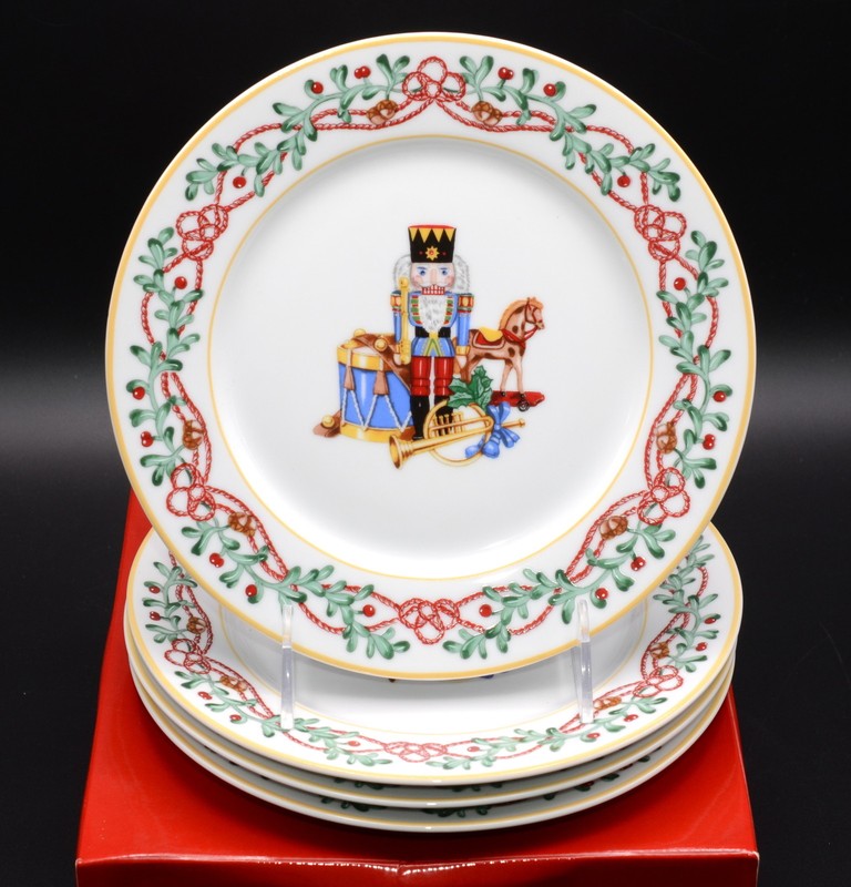 nutcracker salad plates