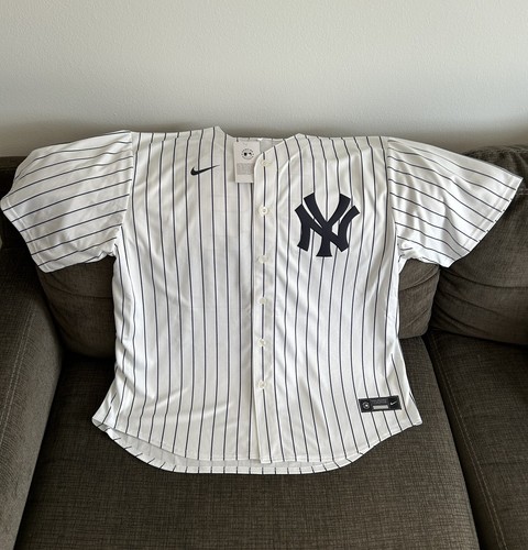 Nike Authentic New York Yankees Aaron Judge #99 Baseball Jersey