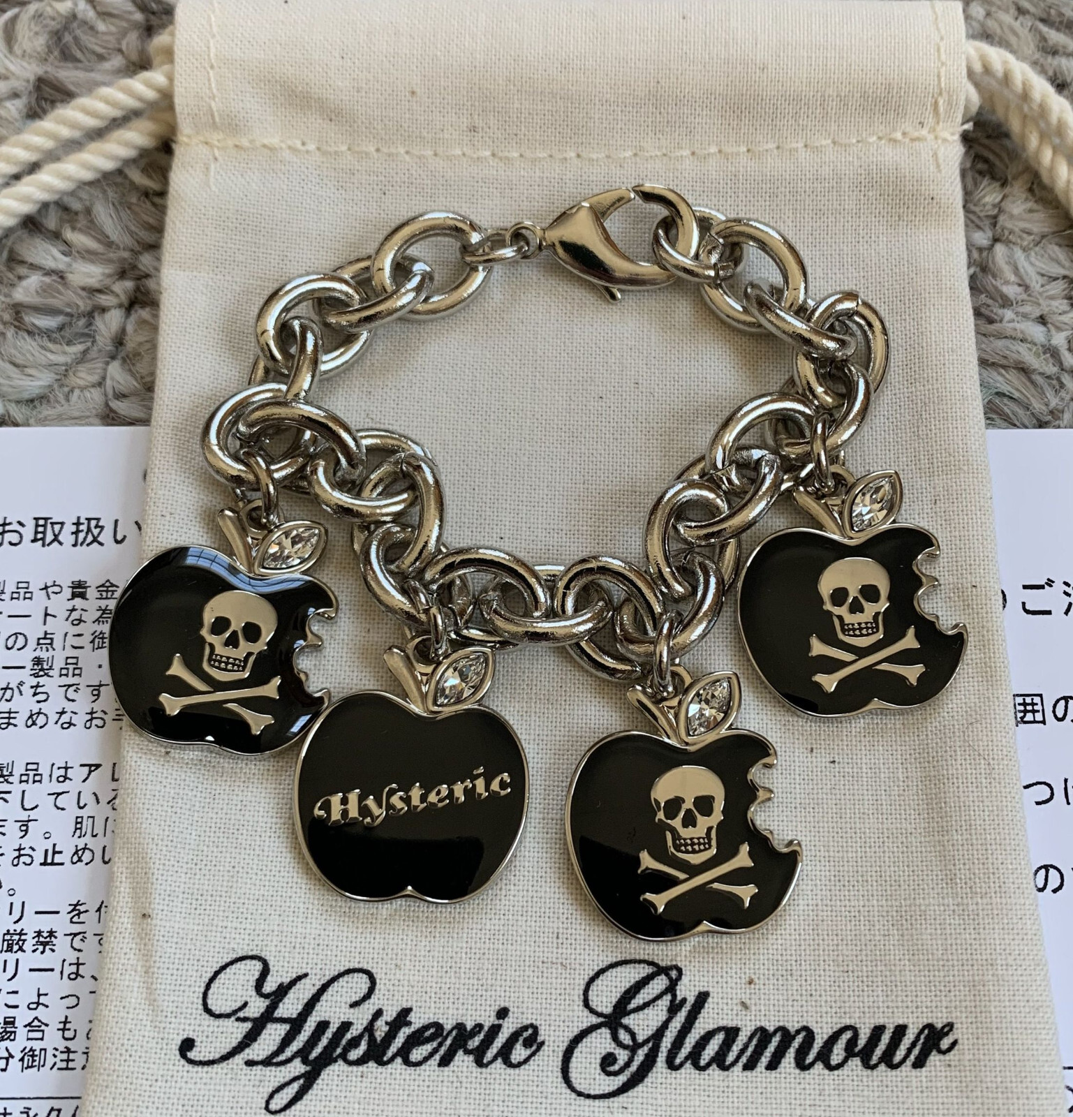 HYSTERIC GLAMOUR SKULL APPLE ブレスレッド Hysteric Glamour Skull Apple Charm Bracelet. | neverlandsupply
