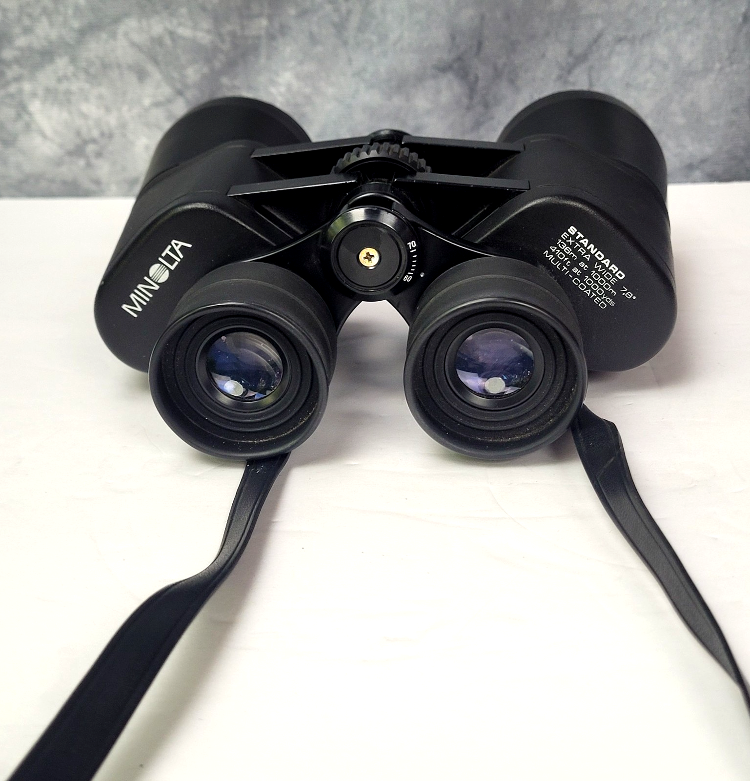 Vintage Minolta Binoculars Black Coated Optics Extra Wide 7.8 136m