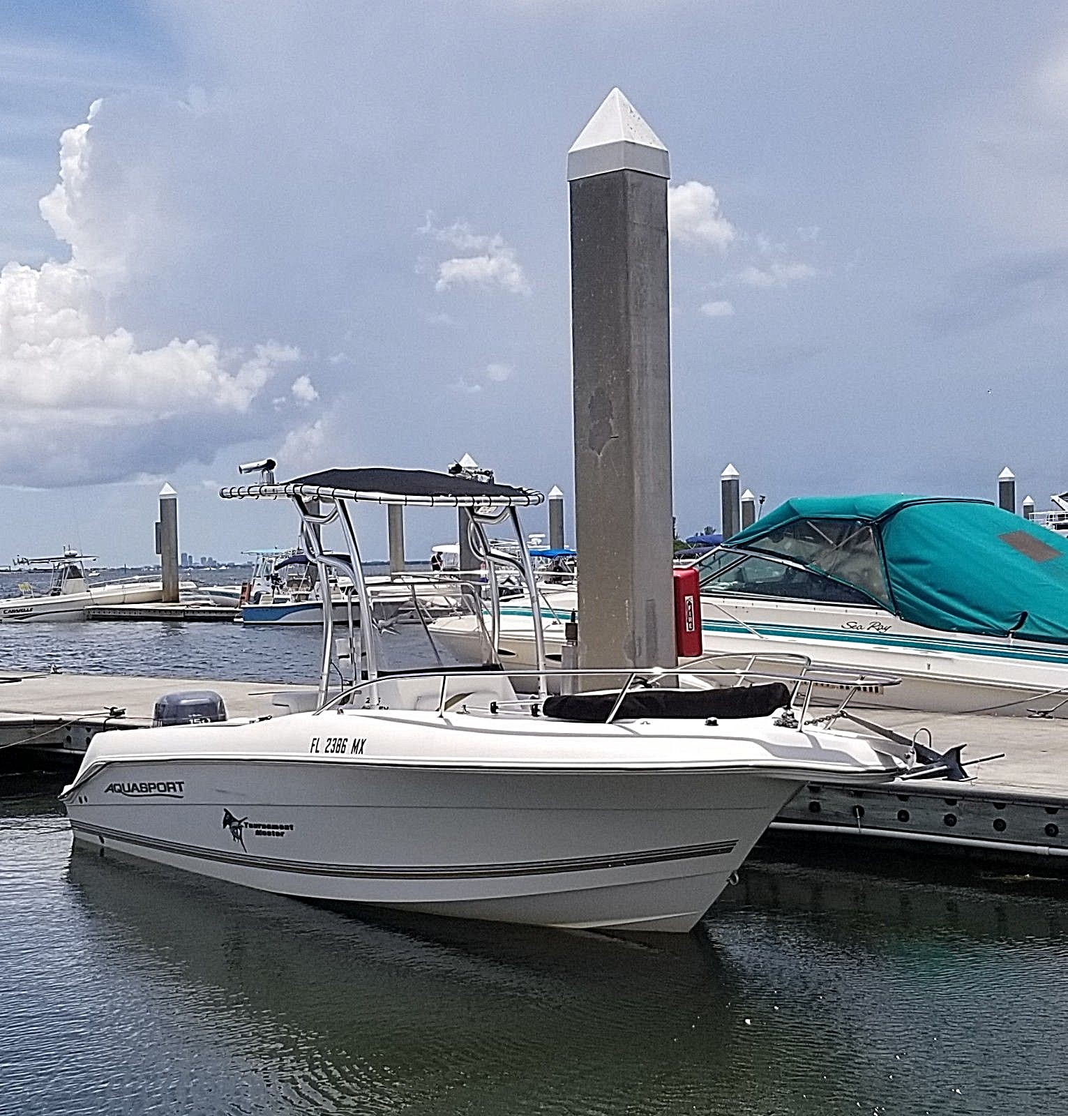 2004 22’ Aquasport 205 Osprey Center Console 150HP 2 stroke Yamaha Outboard