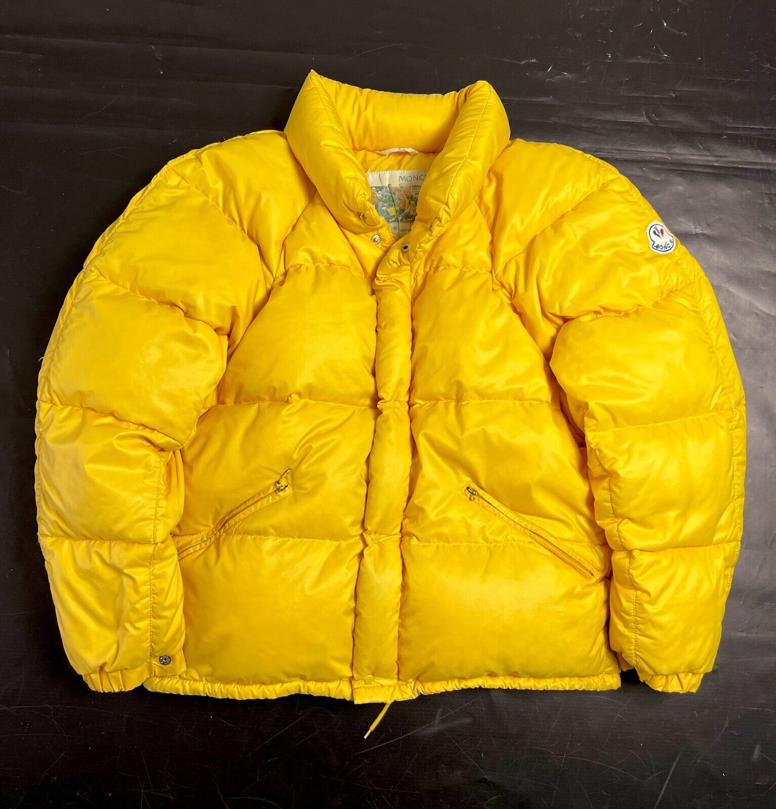 RARE Auth Men's MONCLER Grenoble Yellow Down Puffer Logo RARE Auth Men's MONCLER Grenoble Yellow Down Puffer Logo