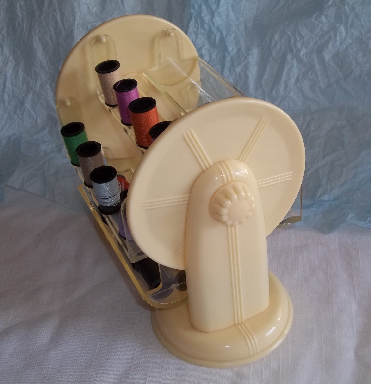 Vintage WESTCRAFT Sewing Thread Spool Holder FERRIS WHEEL w/Thread