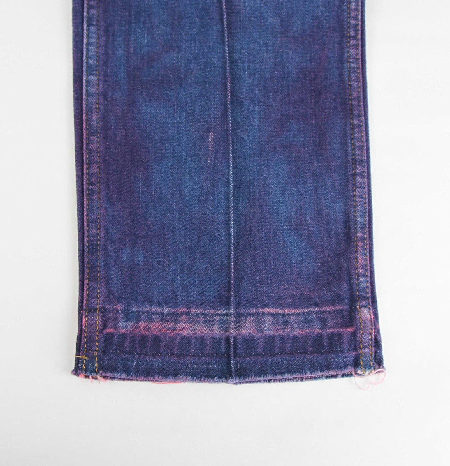 Pre-owned Gucci Men's Dark Blue/pink Stone Washed Distressed Denim Us 36 475254 4403
