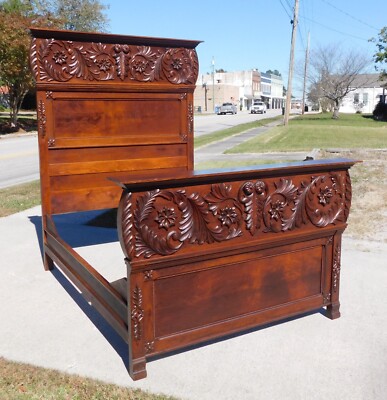Tiger Oak Full Size Bed~~Nice Carvings circa 1900