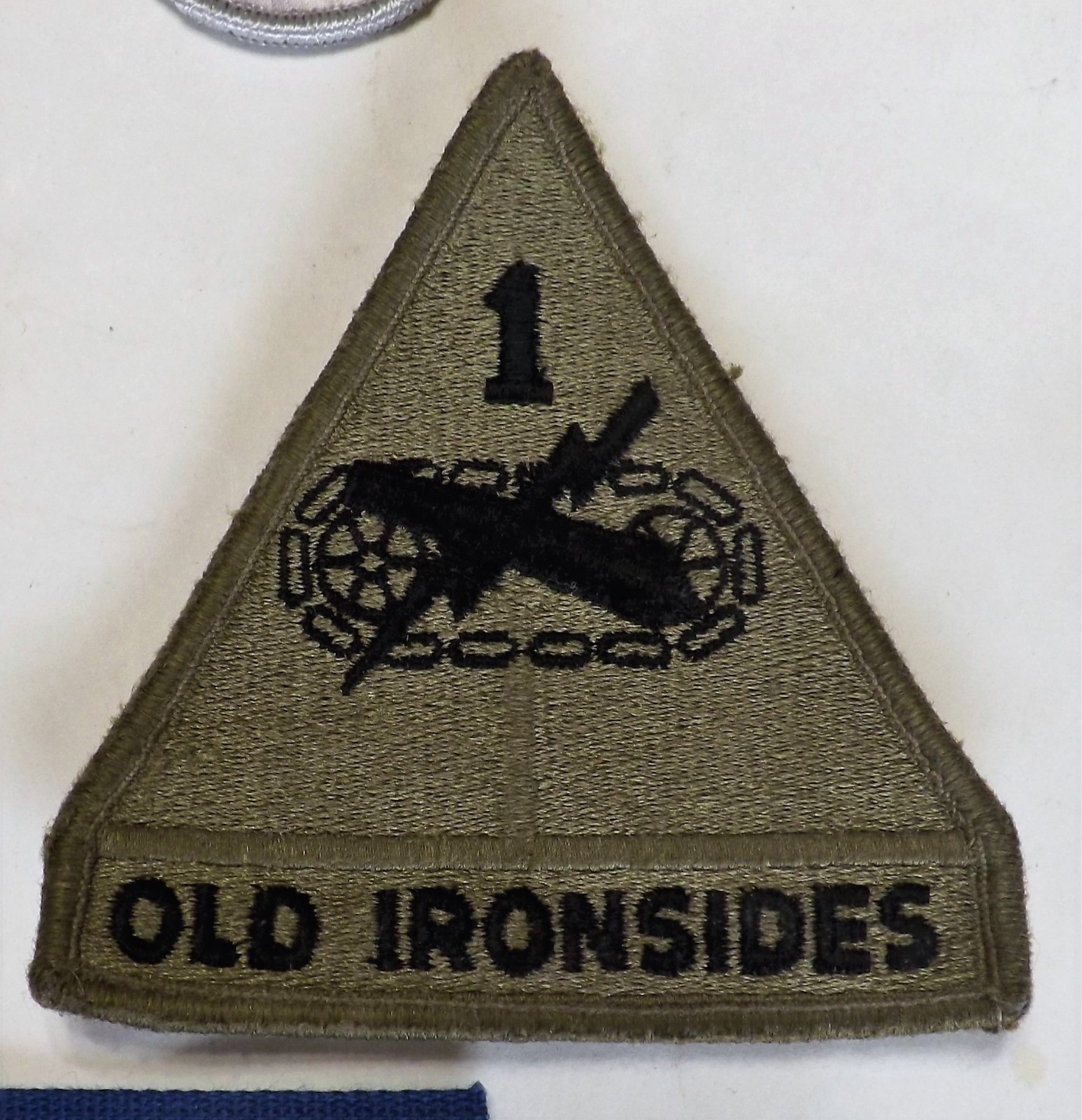 PATCHES - ARMY - BOWLING - PENNSYVANIA CENTRAL AIRLINE - MUSICFEST ORLANDO MORE