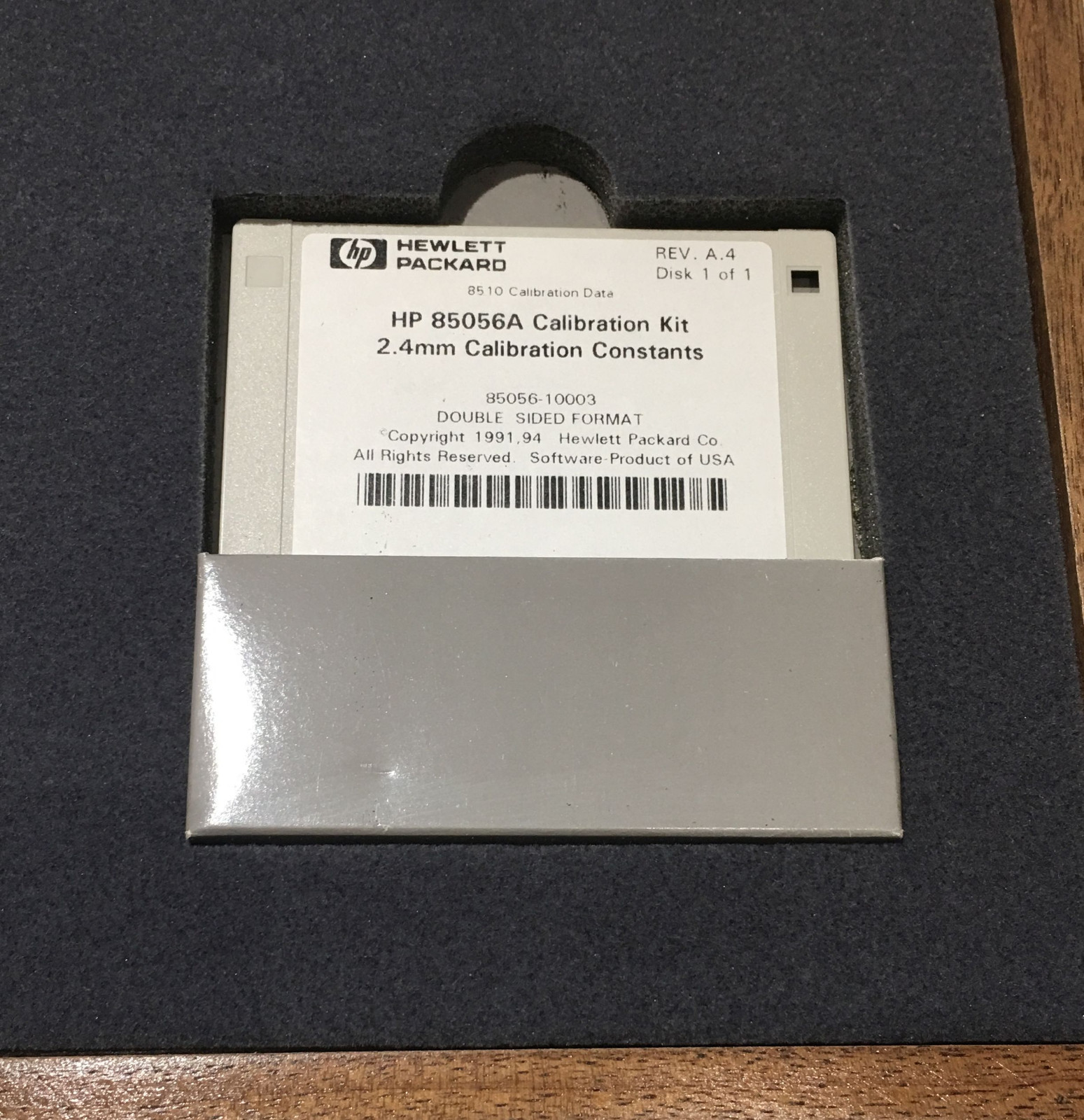 Agilent HP 85056A 2.4mm Calibration Kit - (85056K opt 2.4-2.92 - read)