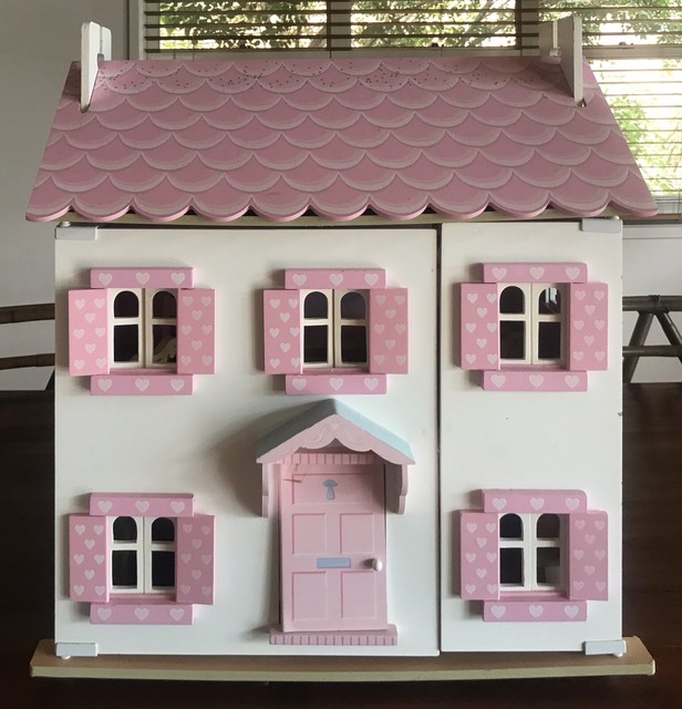 saint germaine doll house