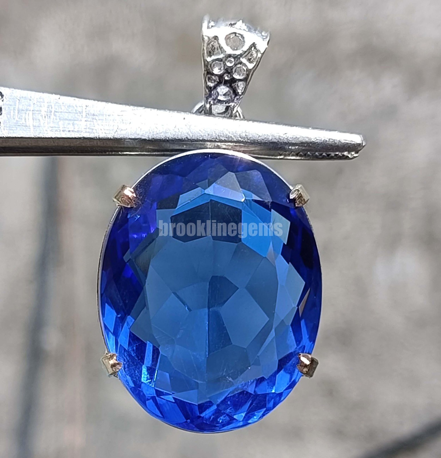Luxury 60 Ct Blue Sapphire Oval Cut Pendant EGL Certified 925 Silver Chain 5DJW