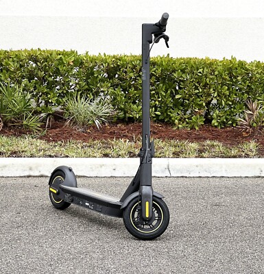 Segway - Max G30P Foldable Electric Scooter