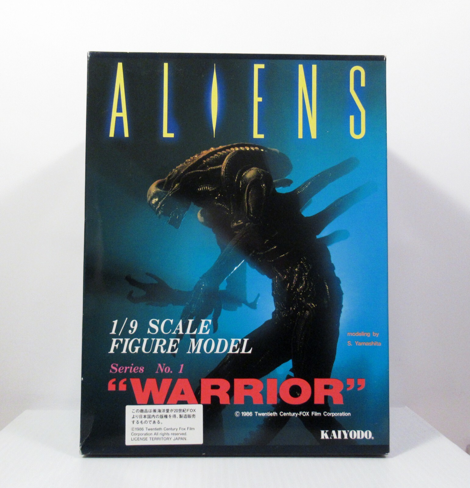 Alien Warrior フィギュア 1/9スケール Alien Warrior フィギュア 1/9スケール