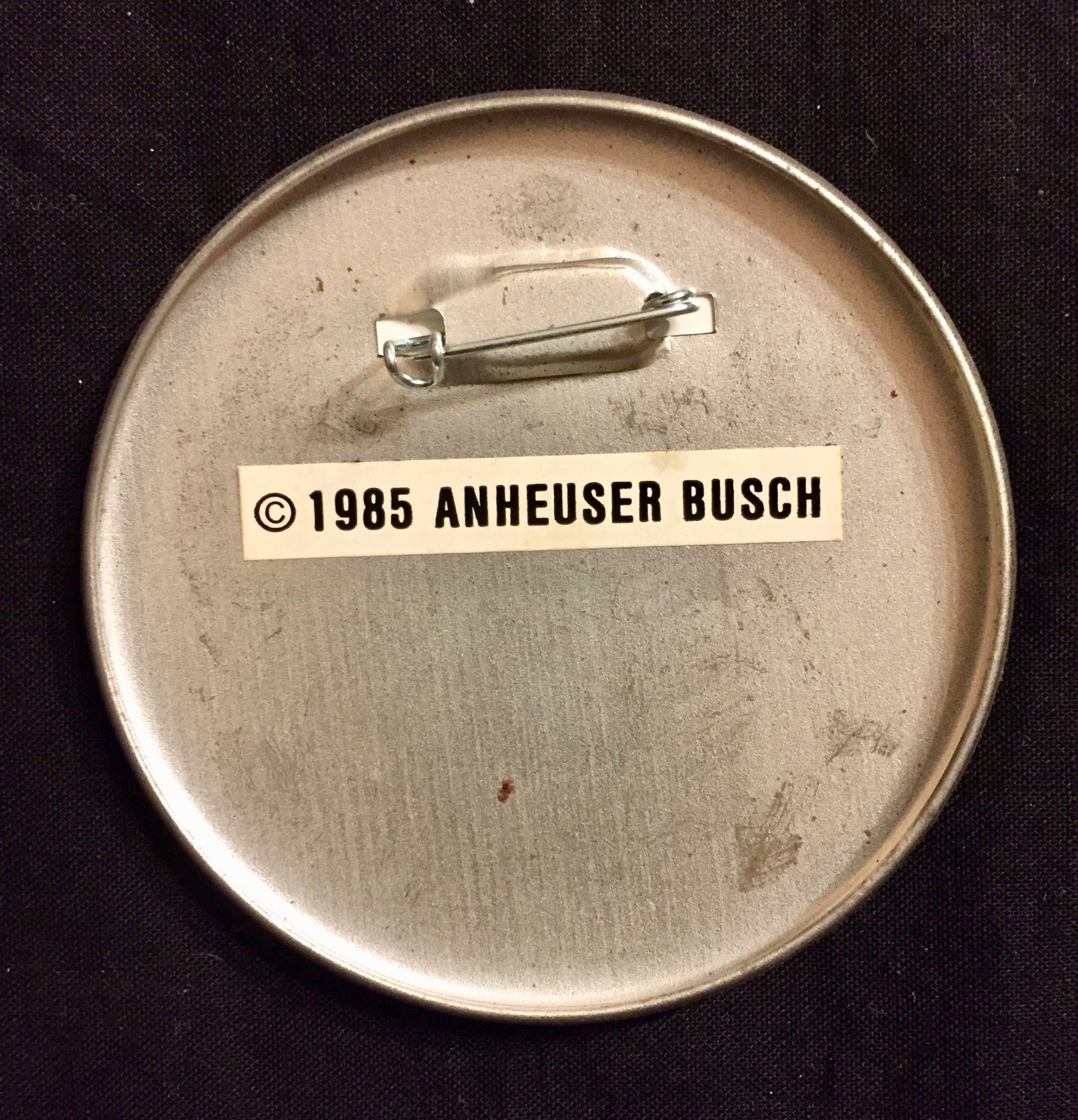 Spuds MacKenzie Bud Light Beer Advertising Pin Back Button 1985