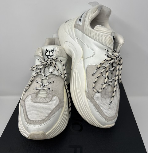 洋書 Free to be naked adidas Originals ZX 500 OG Nigo 