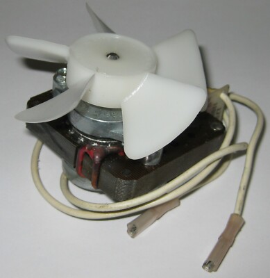 115V 60Hz Shaded Pole Electric AC Motor w/ 2.8'' Fan - 4.5 Watt - 3/16'' Shaft Dia