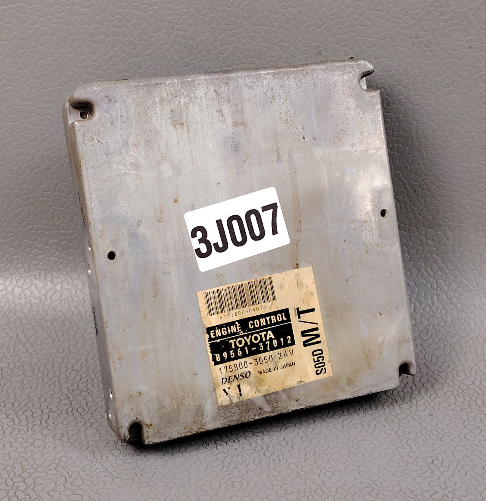 HINO DUTRO DYNA XZU341 S05D M/T ENGINE CONTROL MODULE UNIT
