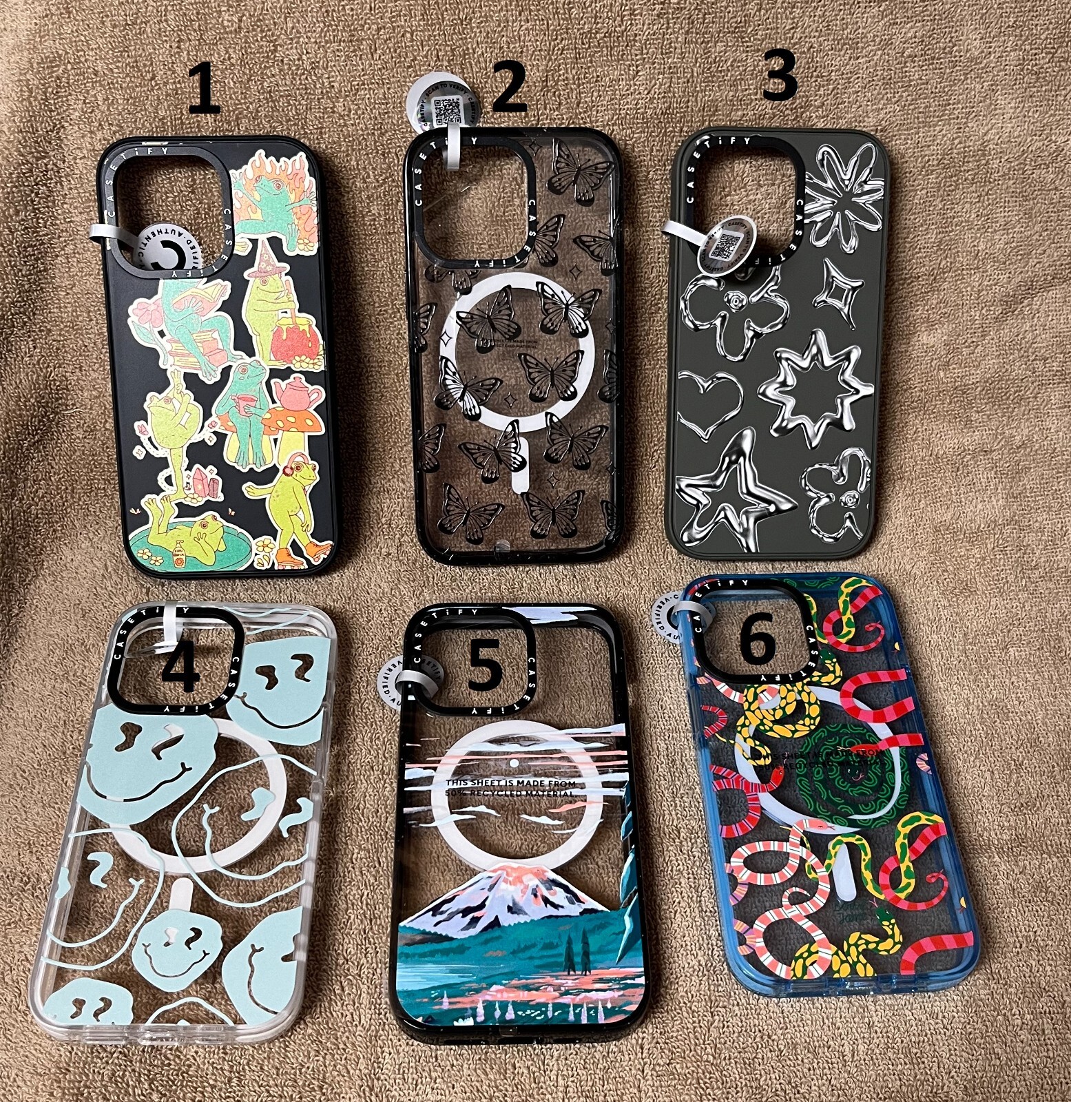 iPhoneアクセサリー Hachiwear Window Seat Case Casetify Casetify iPhone 14 Pro Hachiware's Window Seat MagSafe