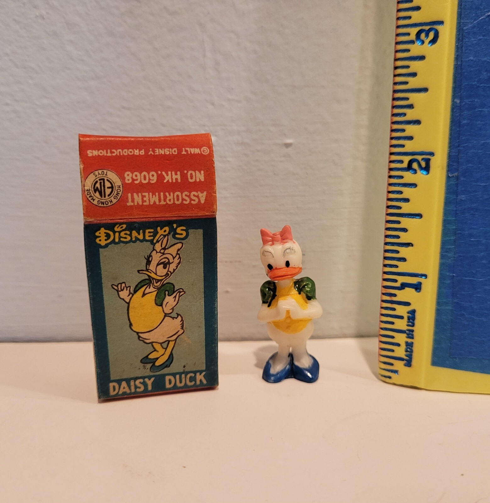 Vintage DAISY DUCK ELM Marx Disney Elegant Miniatures 6068