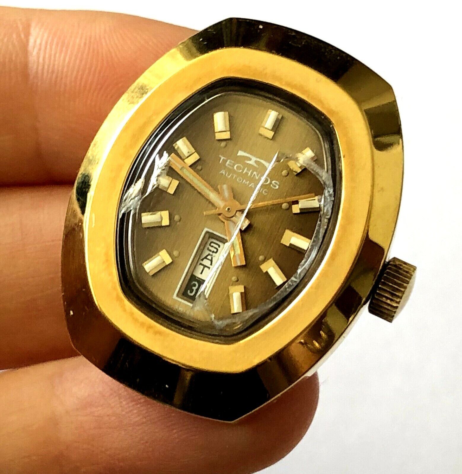 VINTAGE TECHNOS SWISS AUTOMATIC WRIST WATCH DAY DATE 30524
