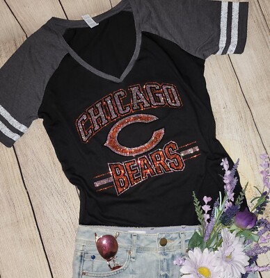 Chicago Bears New Rhinestone Womens VNeck Tshirt Sizes SM-4X Womens sizing