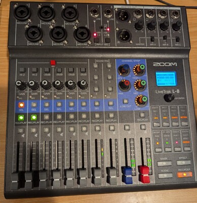 Zoom LiveTrak L-8 Portable Podcast 8-Track Multitrack Recorder