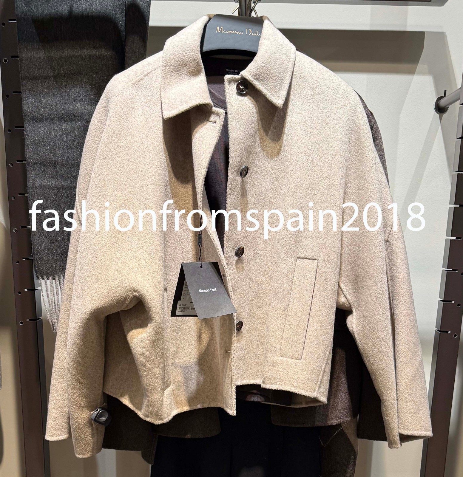 【美品&希少】Massimo Dutti ウールコート110〜122cm 美品&希少】Massimo Dutti ウールコート110〜122cm