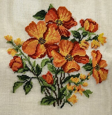 Preworked FLOWERS BOUQUET Needlepoint Canvas w/Petit Point 11'' x 11'' 5041