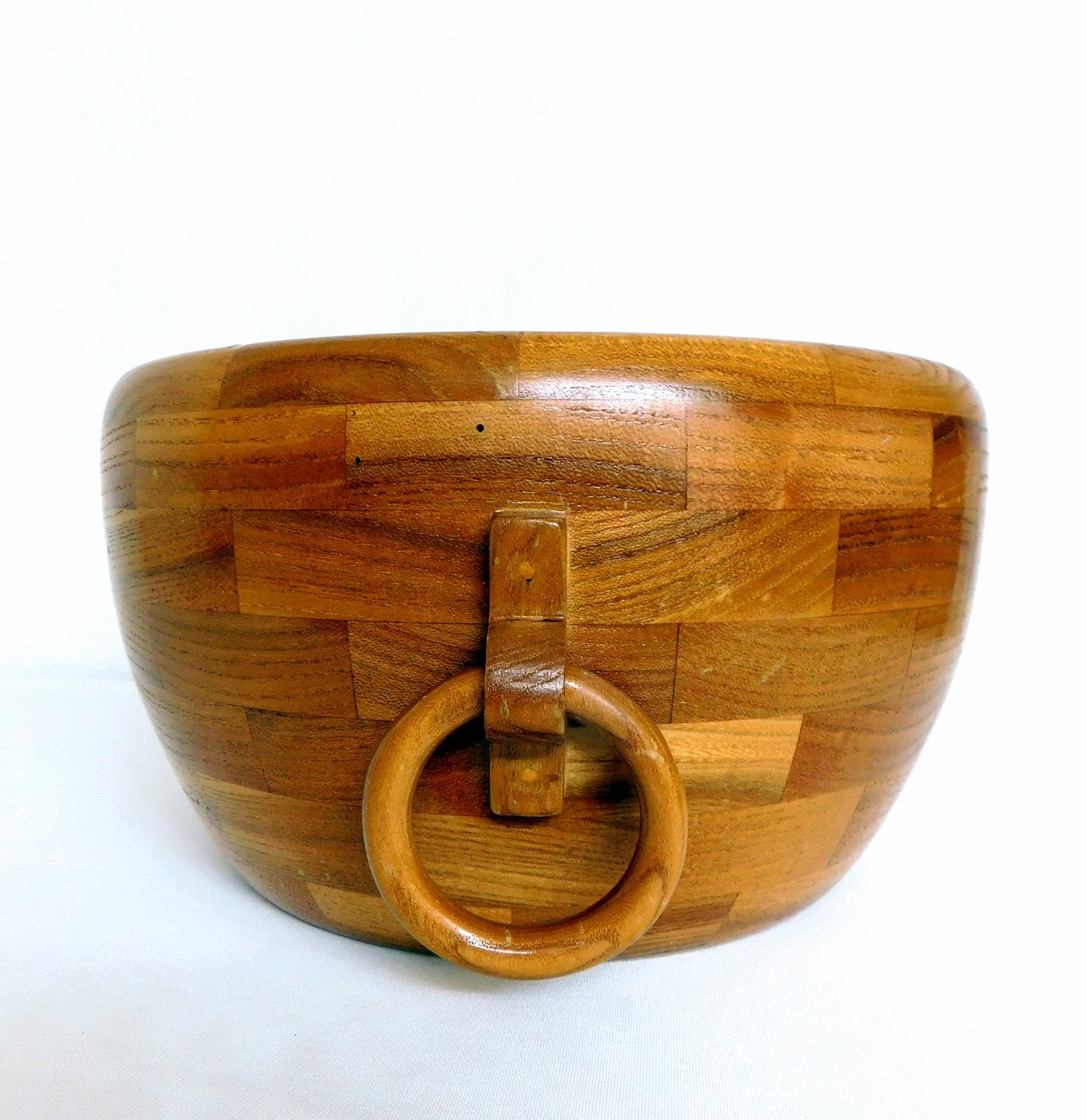 VINTAGE HAND CRAFTED WOOD WOODEN SALAD BOWL WITH RING HANDLES ~ 9