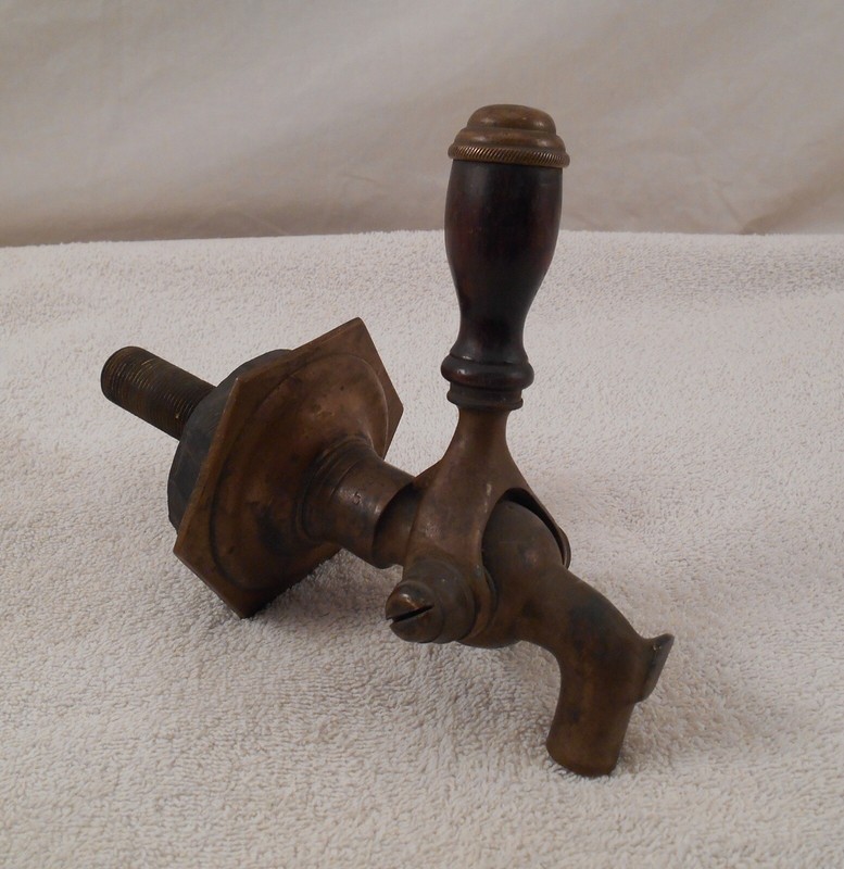 Laton Antiguo Bronce Cleveland Faucet Co Cerveza De Barril Keg