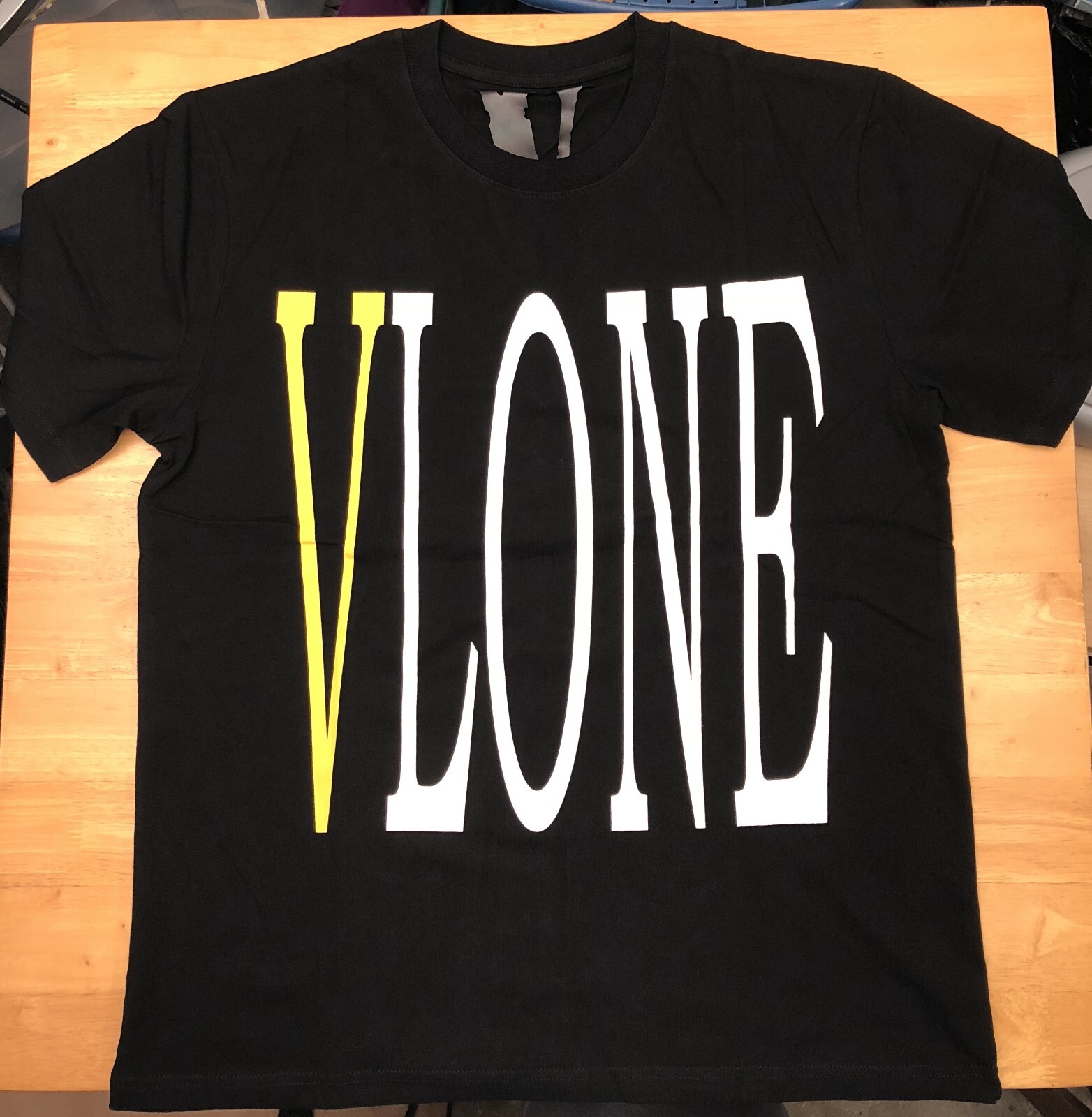 【VLONE】VLONE Staple T-Shirt【即発送】 metro-fusion-vlone-staple-t-