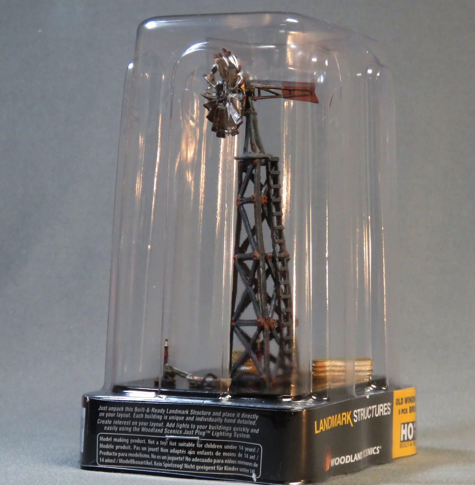 WOODLAND SCENICS OLD WINDMILL BUILT & READY HO SCALE gauge scenery farm WDS5042