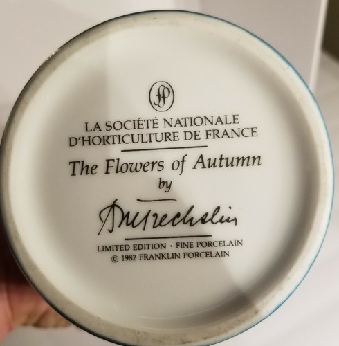 VINTAGE 1982 Franklin Porcelain Limited Edition Vase the flowers of autumn