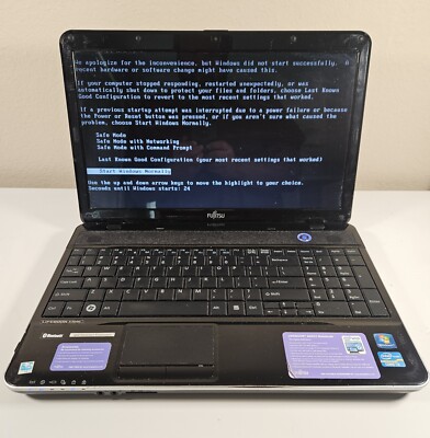 Fujitsu Lifebook AH531 Laptop 15.6'' Intel Core i3  (Parts Or Repair)