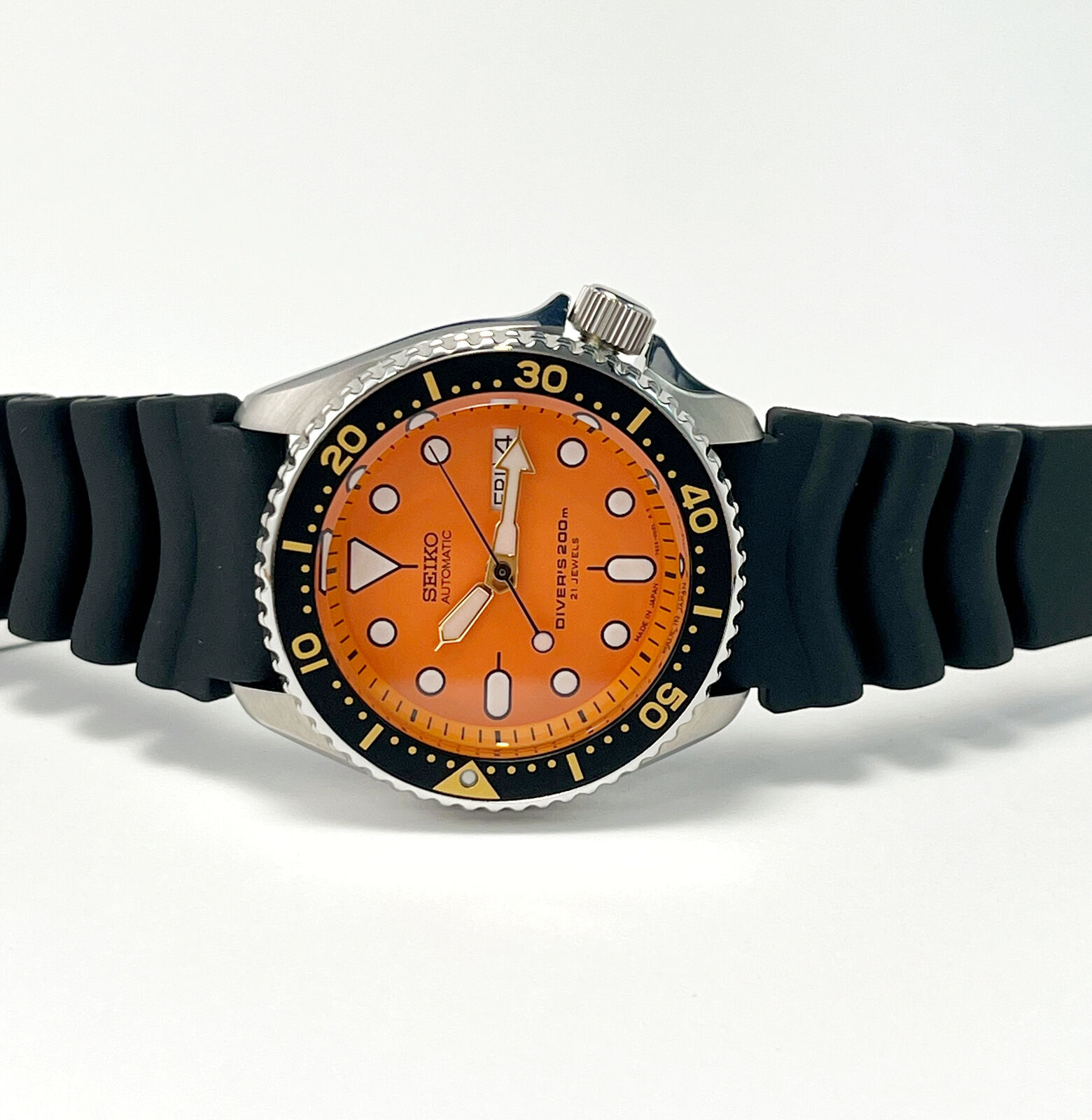 SEIKO SKX011 SKX011J1 Automatic 200m Diver NIB Made in Japan SEIKO SKX011 SKX011J1 Automatic 200m Diver NIB Made in Japan