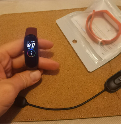 Xiaomi Mi Smart Band 4 Fitness Tracker - chocolate brown