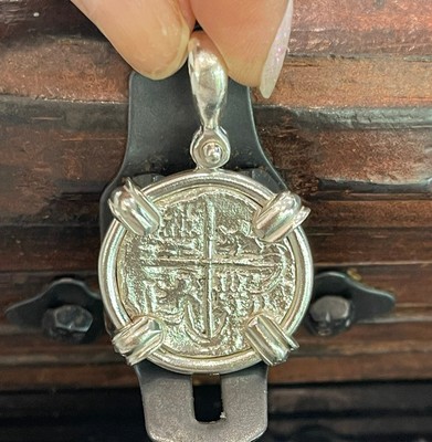 Beautiful atocha solid silver coin pendant made from atocha silver bars c/w cert