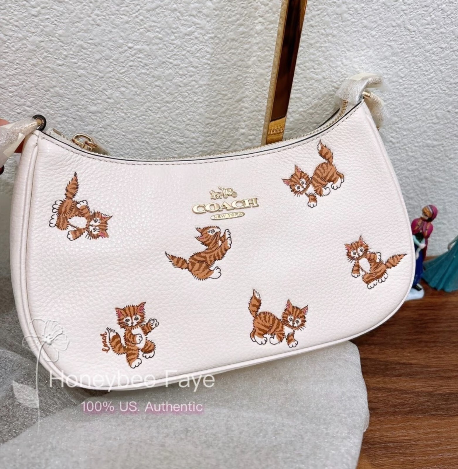 nwt Coach Teri Shoulder Bag With Dancing Kitten Print cc777