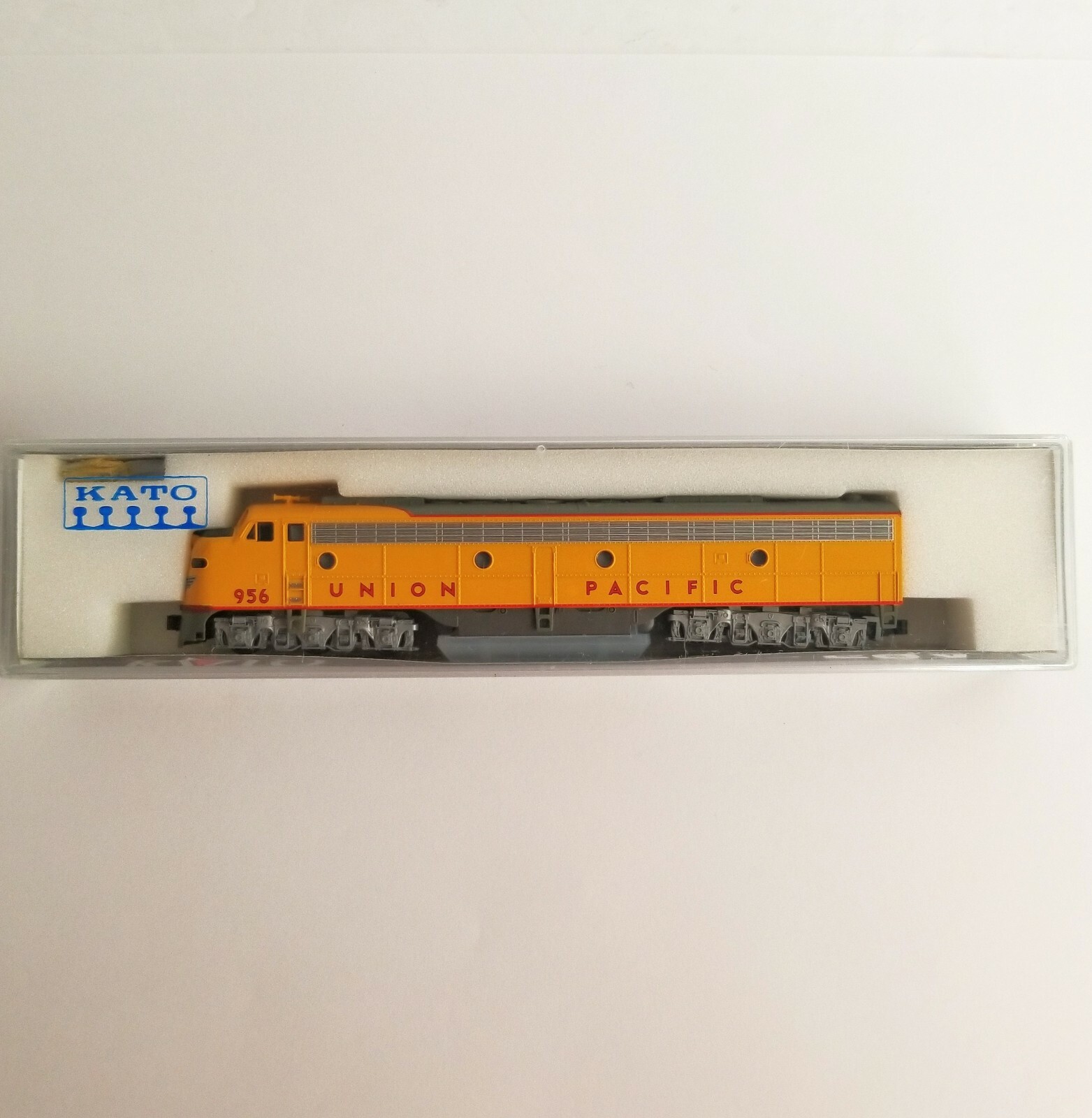 Kato 176-5306 N Union Pacific Nose Herald EMD E9A Diesel