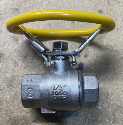 Ball Valve, Stainless, 1/2'' FNPT, PTFE Seats & Seals, 1000 PSI, Oval Lockable