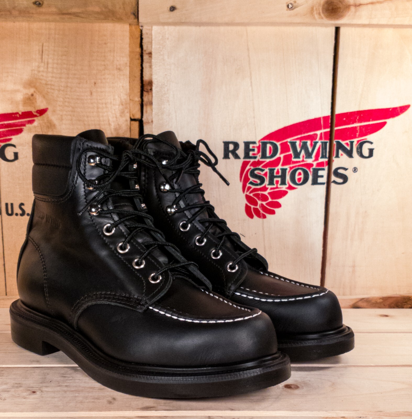 Red Wing 8133 Black Chrome Moc Toe Boots Size 6.5 Wide | eBay Red Wing 8133 Black Chrome Moc Toe Boots Size 6.5 Wide | eBay