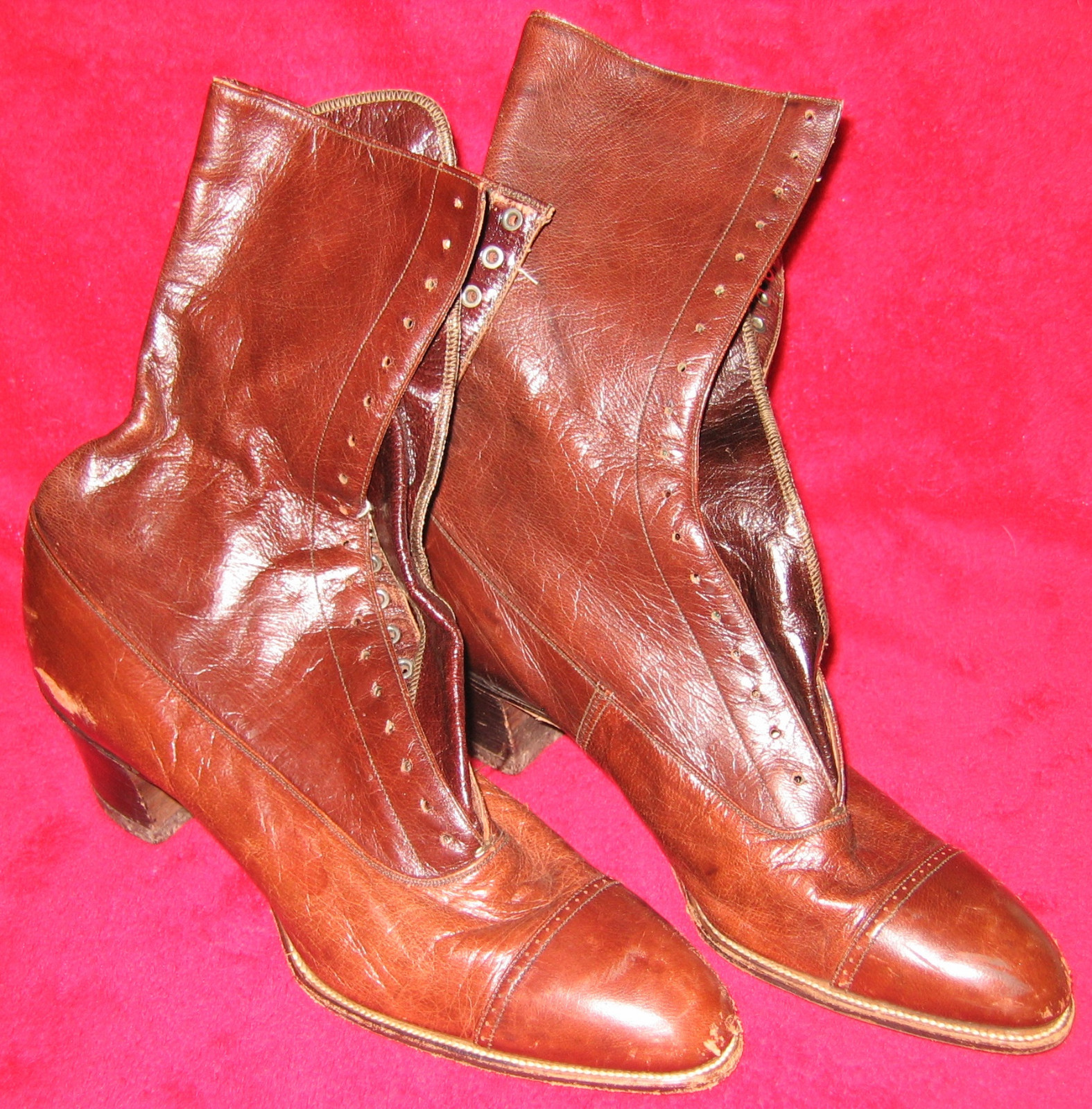 Early 1900s Vintage Brown Heeled Boots size 6 narrow leather lady womens shoes