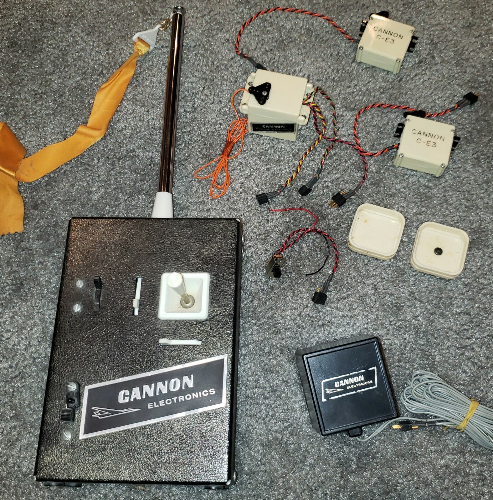 Vintage, Early 1970s, Cannon 3 Channel RC Transmitter ReceiverServo