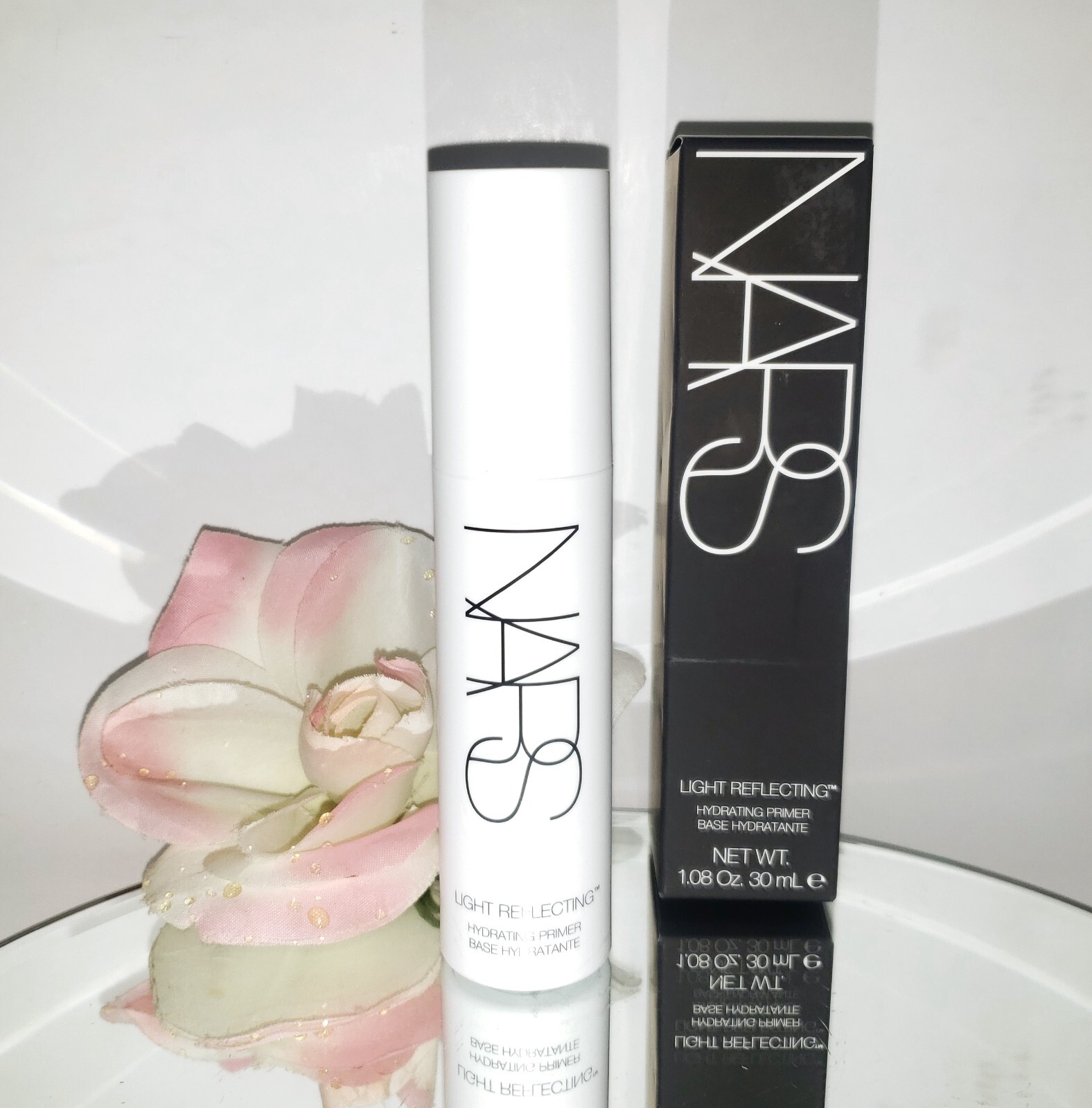Nars Light Reflecting Hydrating Face Primer Makeup