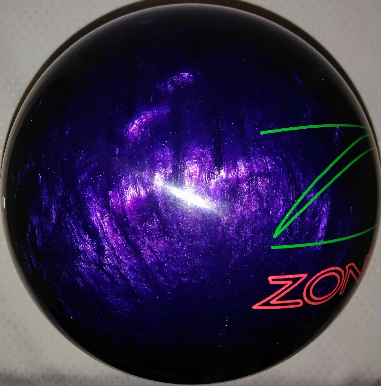 BRUNSWICK USA ZONE CLASSIC RED PIN PowrKoil™LS 15LB NEW OLD STOCK BOWLING BALL