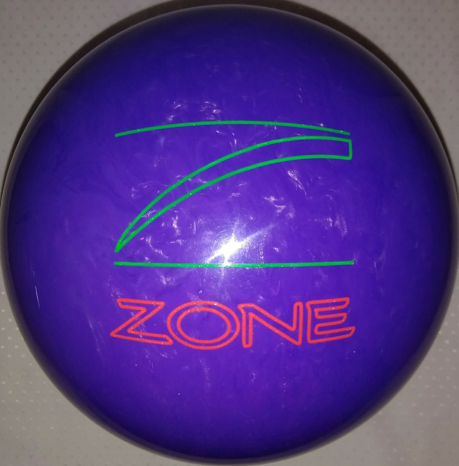 BRUNSWICK USA ZONE CLASSIC GREEN PIN  ACTIVATOR™ 15LB NEW OLD STOCK BOWLING BALL