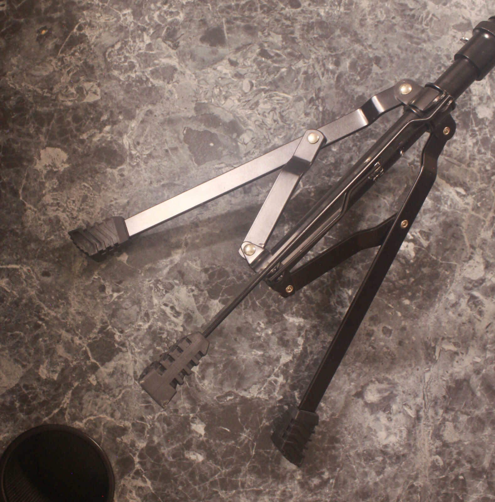 Snare Drum Stand - Black for 13