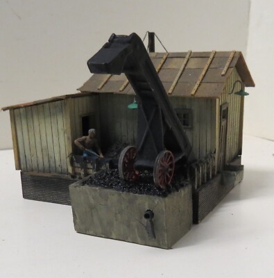 COALING STATION. BUILT. WOOD. HIGHLY DETAILED. WELL-WEATHERED. UNIQUE! HO