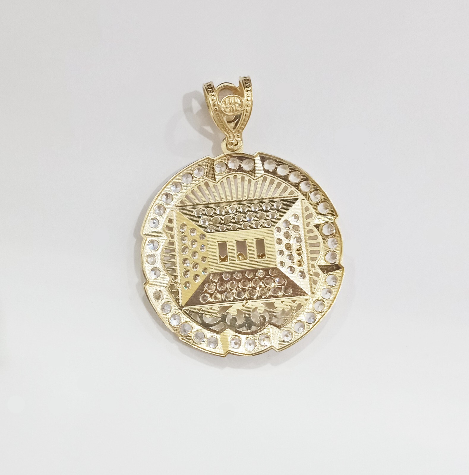 Pre-owned Goldbar Jewelers Real 10k Gold Circle Charm Last Supper Pendant 10kt Yellow Gold For Chain Men In White