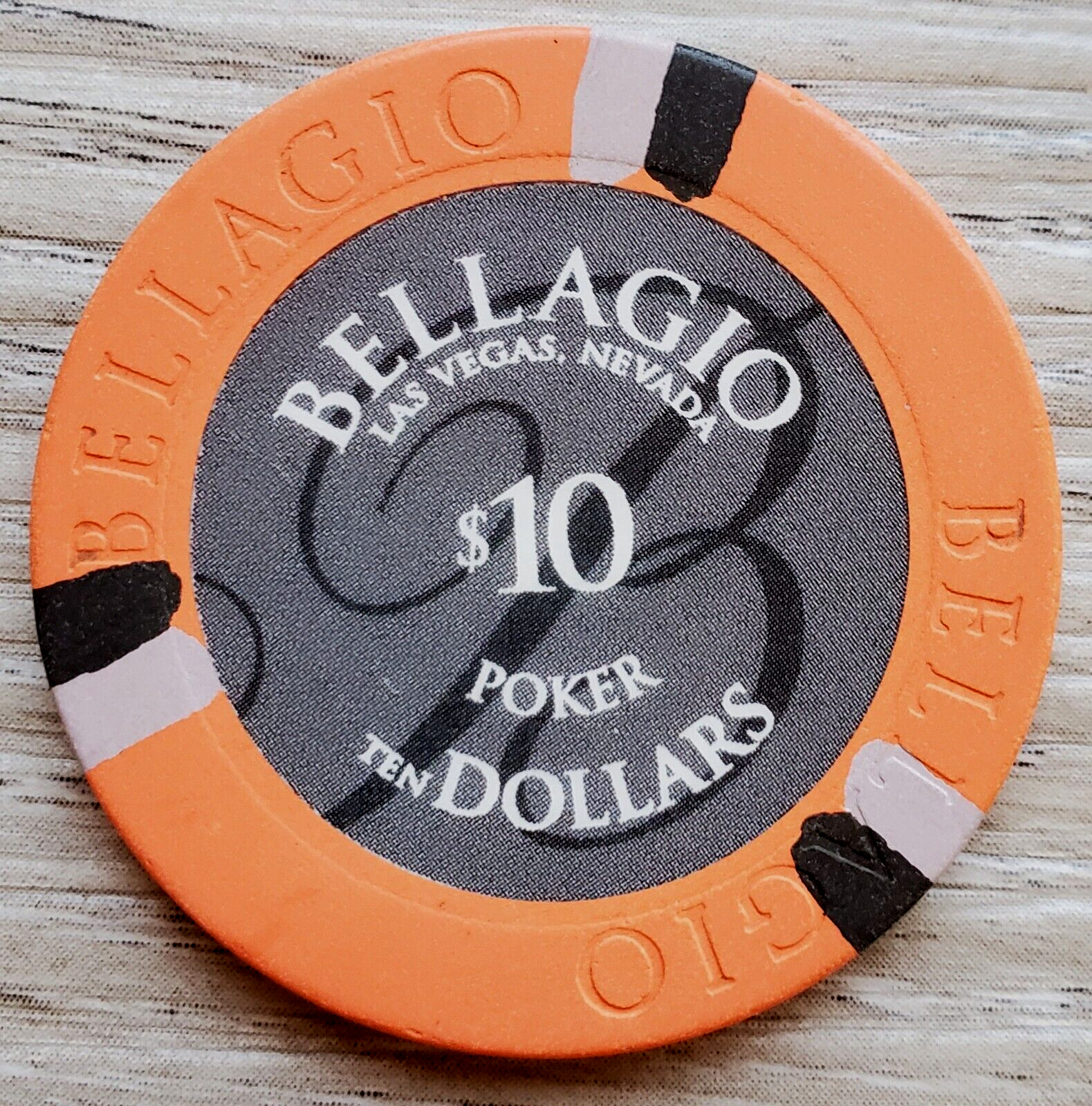 LASVEGAS casino chips　$100 カジノチップ10枚セット Amazon.com: 100 Piece Las Vegas Design Poker Chips in Clear