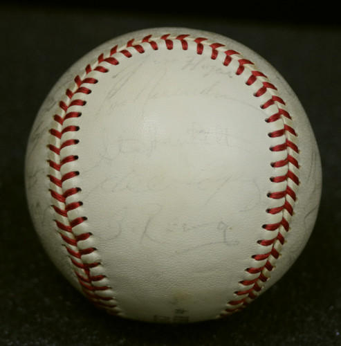 1965 Yankees Signed Mickey Mantle Baseball, +10 KEY PLAYERS N/CLUB AUTO JSA CERT