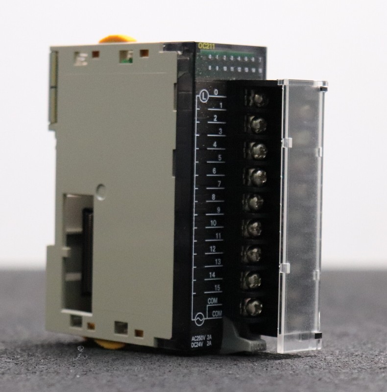 Omron Digital Ausgangsmodule Cj1w-Oc211 Gebraucht